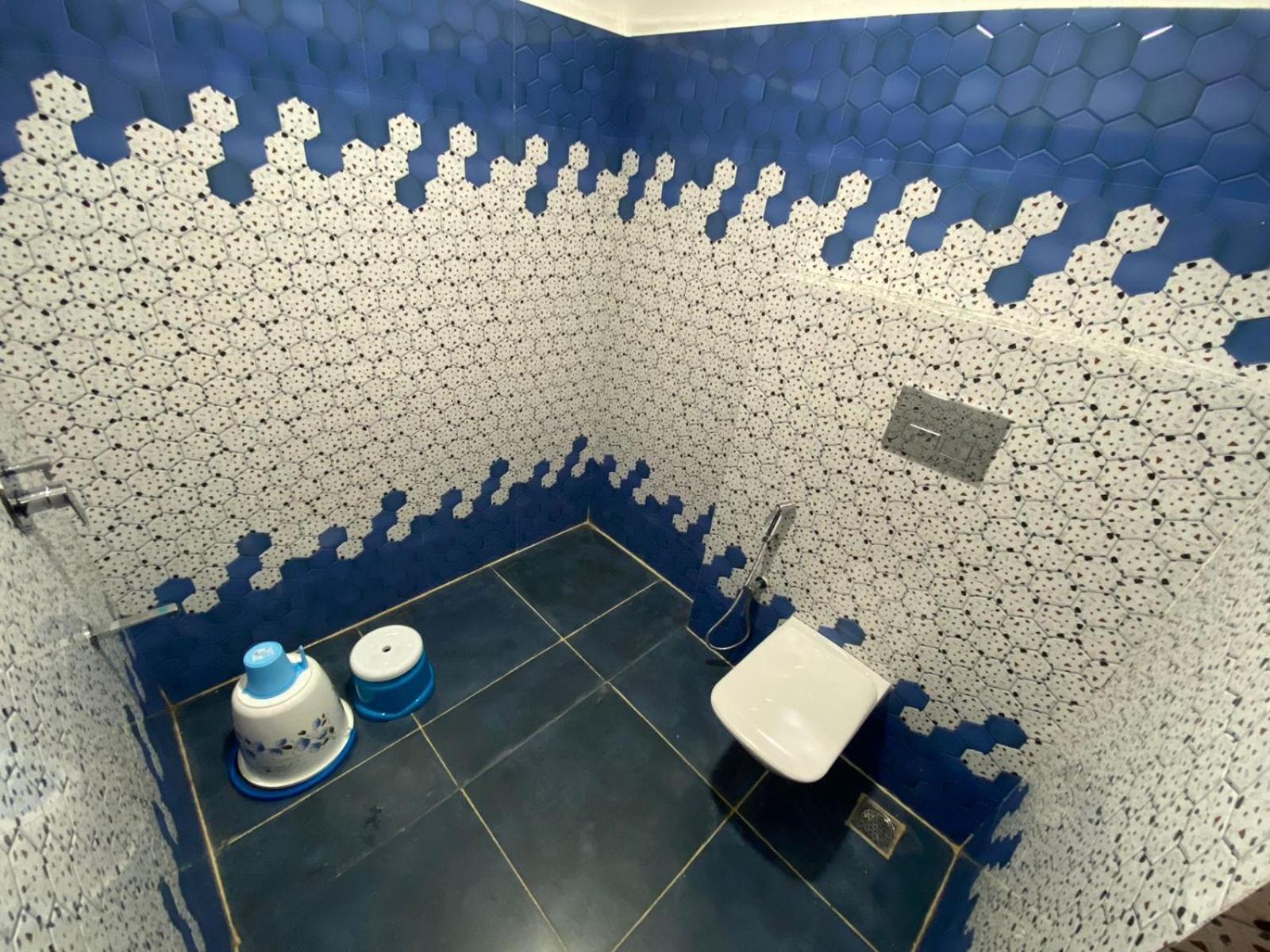 Hotel Kp Suites Metro Hyderabad Eksteriør billede