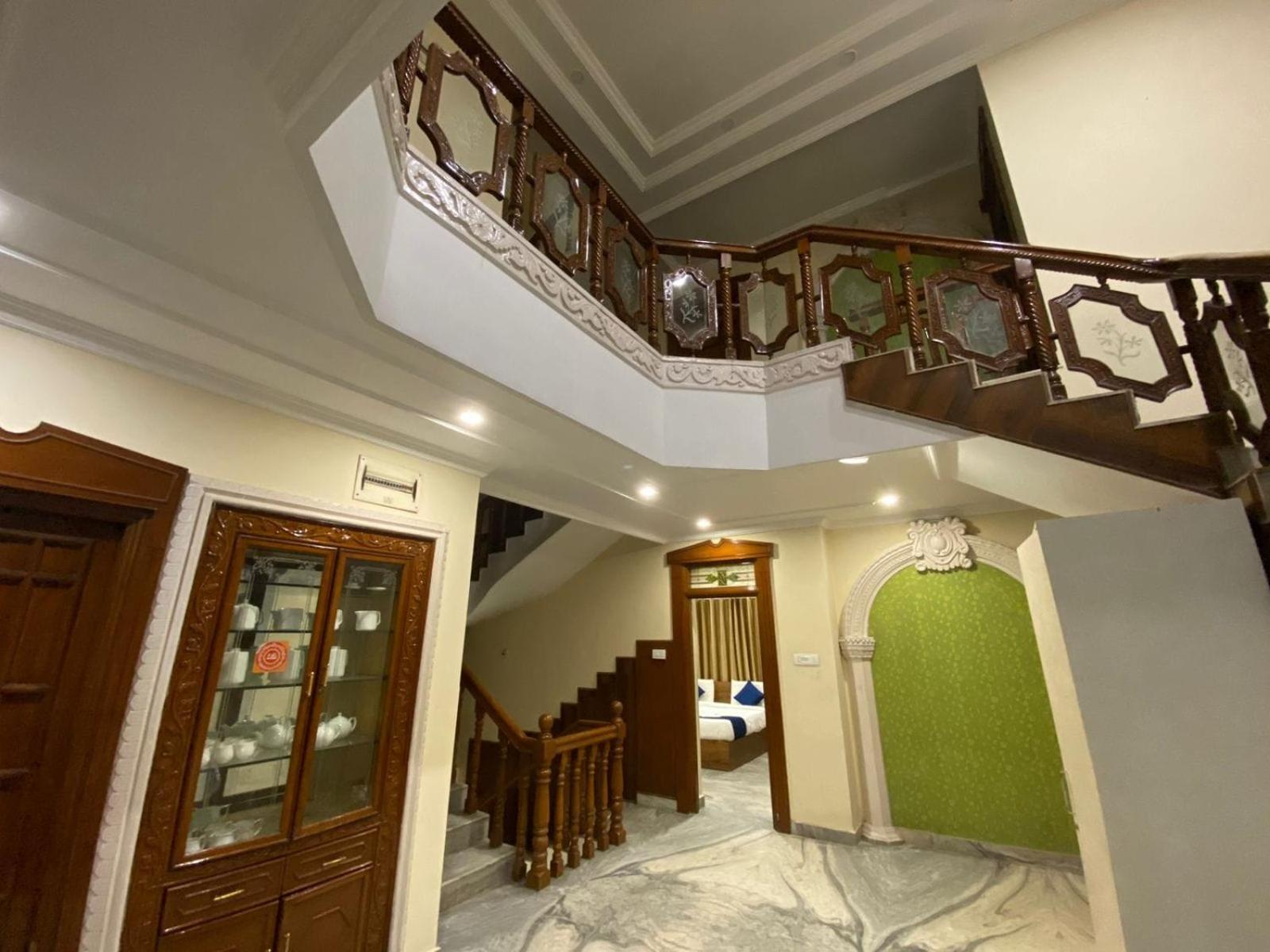 Hotel Kp Suites Metro Hyderabad Eksteriør billede